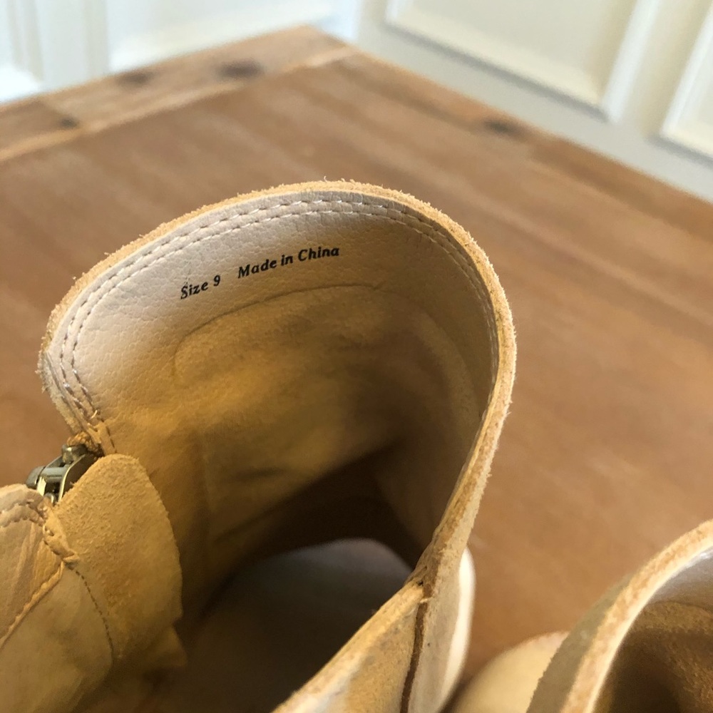 Open toe Booties - Picture 4 of 5